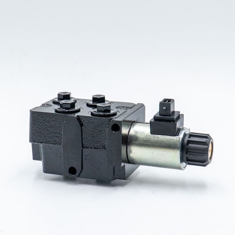 JCB 6-way valve
